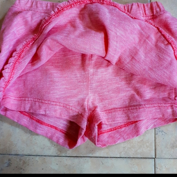 🌟2/$25 Cute little girls clothes 🤸♀️ - Picture 8 of 17